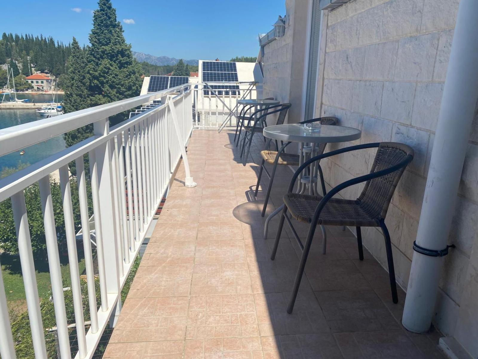 Villa Ante Apartments Blace Oda fotoğraf